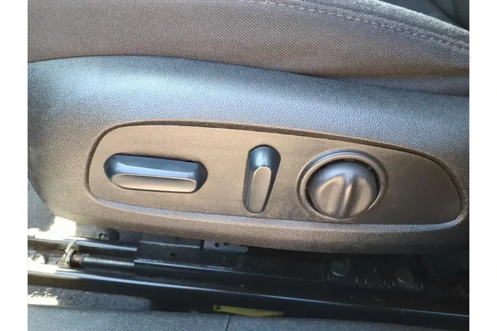 $16550 : Chevrolet Malibu 2024 LT 4dr image 10