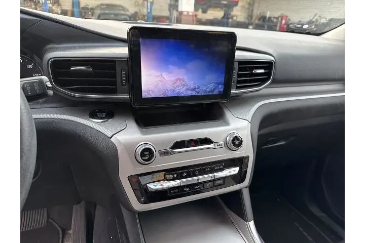 $29566 : Ford Explorer 2022 XLT 4dr S image 9