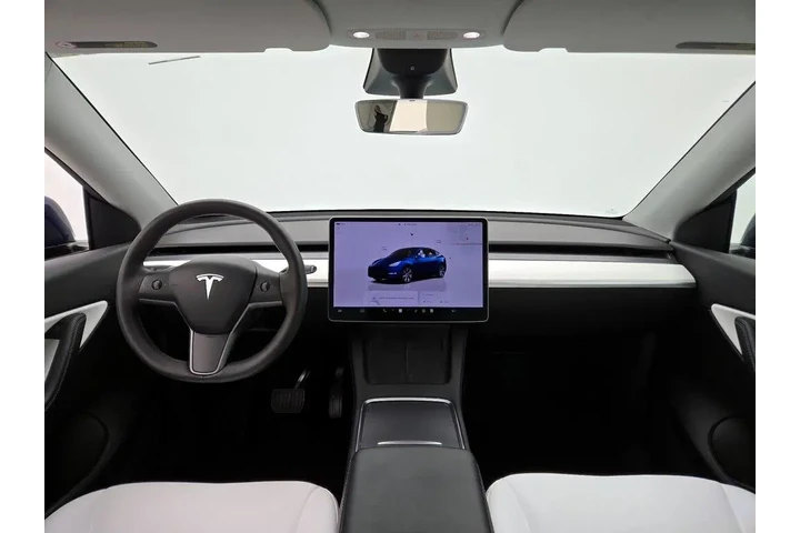 $27998 : Tesla Model Y 2022 AWD Long image 9