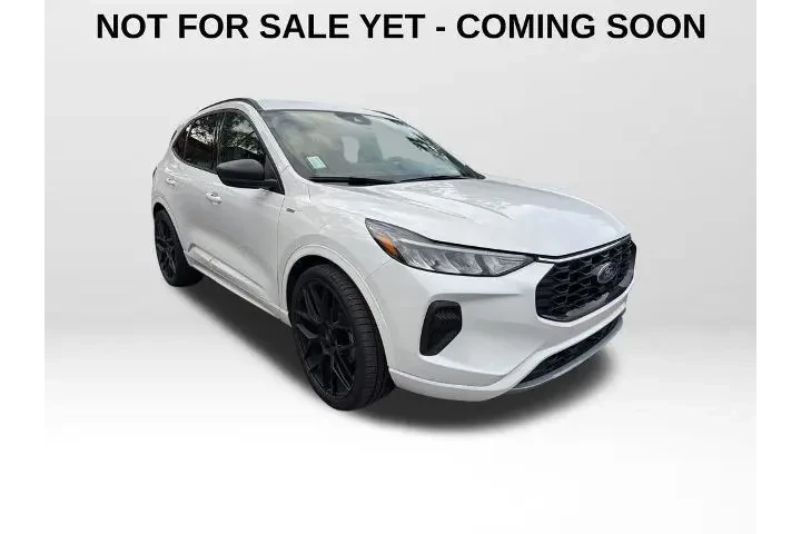 $22070 : Ford Escape 2024 ST-Line 4dr image 1
