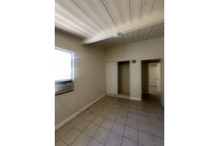 $2700 : Victorville image 5