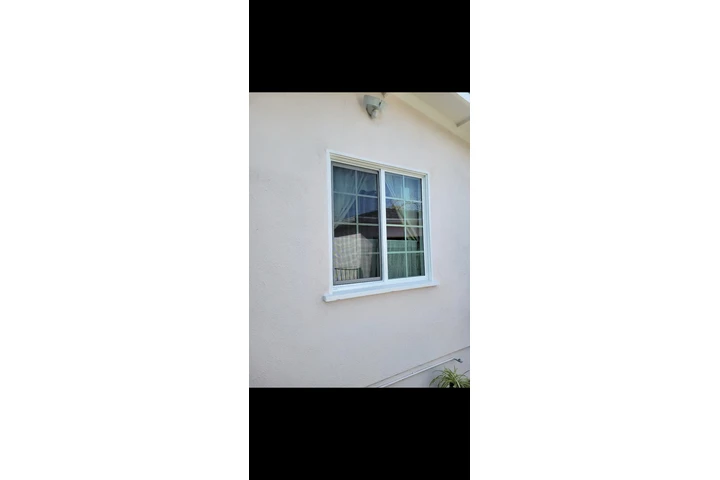 Glass windows & doors screens image 6