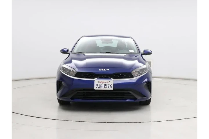$17998 : Kia Forte 2023 LXS 4dr Sedan image 5