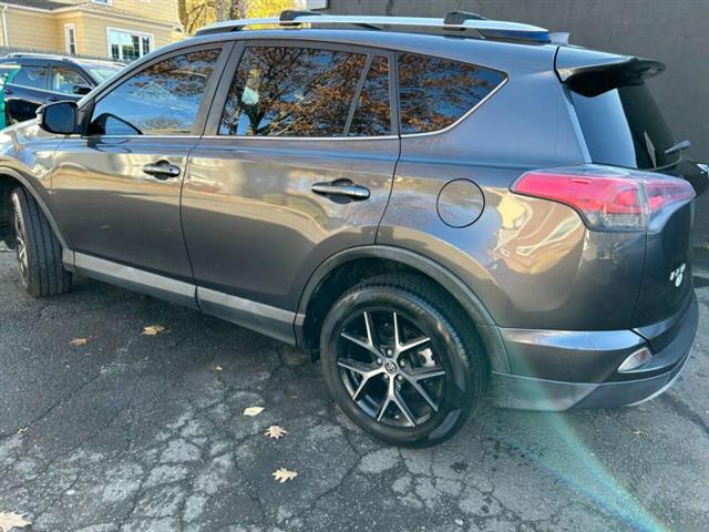 $21000 : 2016 RAV4 SE image 3