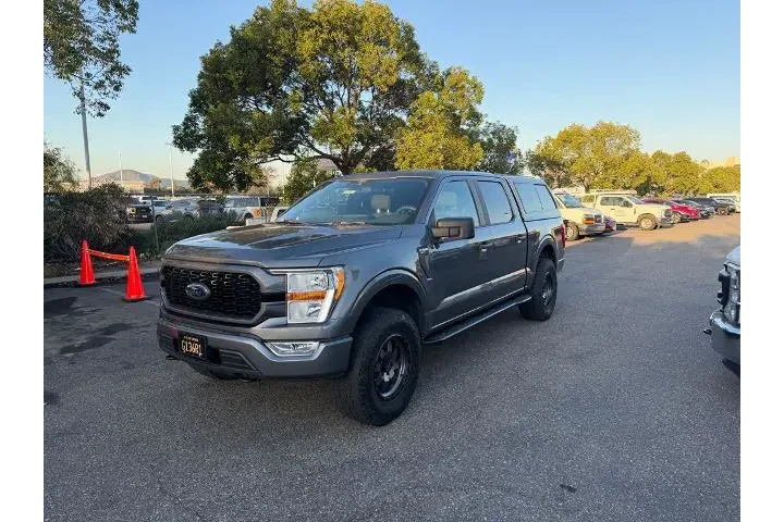 $32400 : Ford F-150 2021 4x4 XL 4dr S image 1