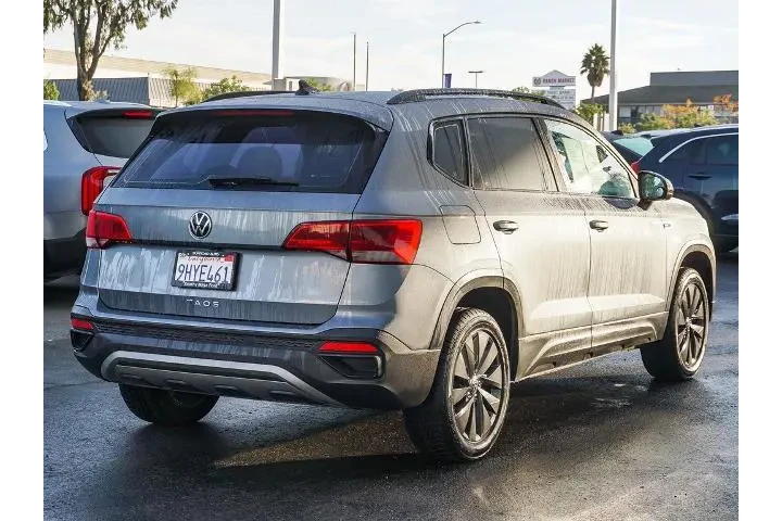 $18481 : Volkswagen Taos 2023 S 4dr S image 9