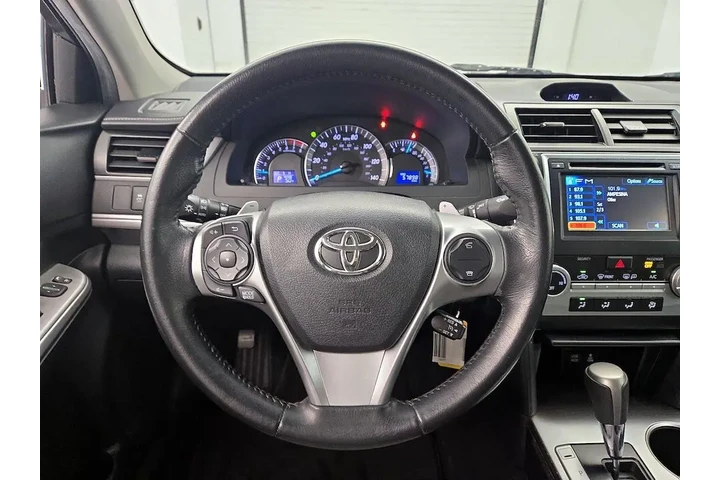 $18998 : Toyota Camry 2014 SE 4dr Sed image 10
