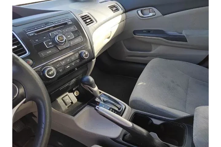 $11110 : Honda Civic 2013 LX 4dr Seda image 10