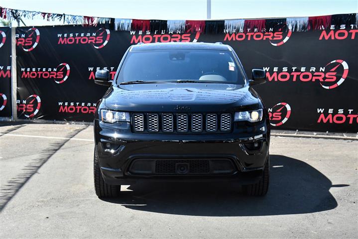 $28988 : Grand Cherokee Laredo X image 2