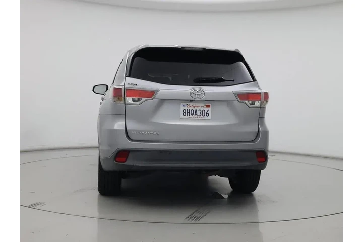 $17998 : Toyota Highlander 2016 LE 4d image 6