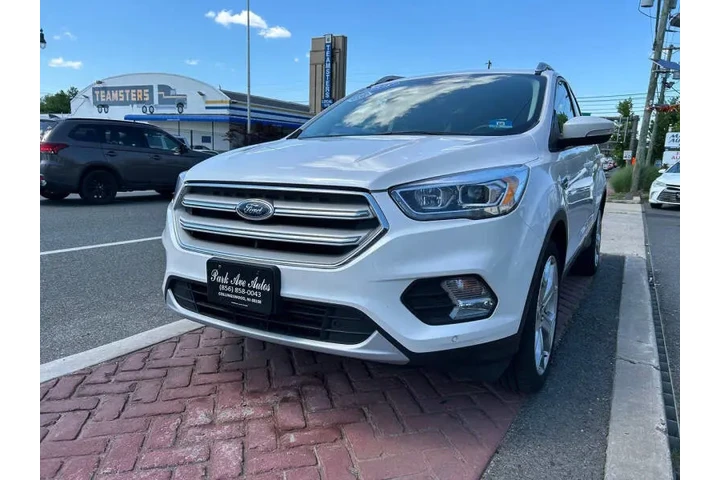 $10495 : 2018 Escape Titanium image 9
