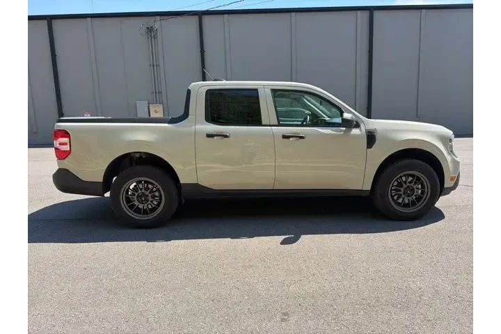 $26995 : Ford Maverick 2025 AWD XL 4d image 7