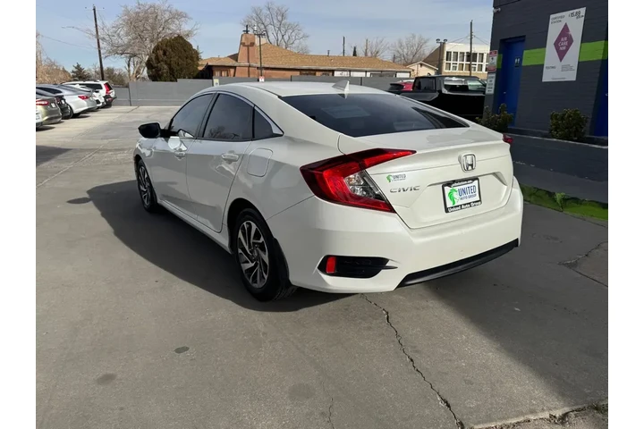 2018 Civic EX Sedan CVT image 7