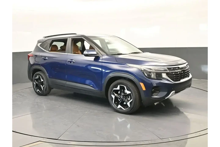 $18691 : Kia Seltos 2024 EX 4dr SUV image 8