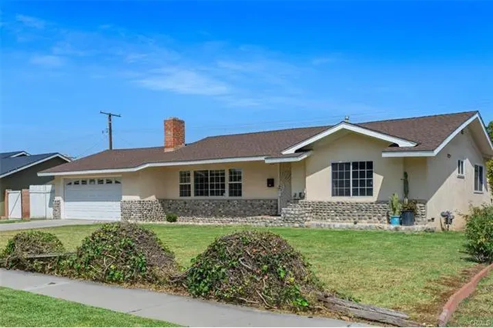 $999900 : Casa 4 recámaras en venta image 1