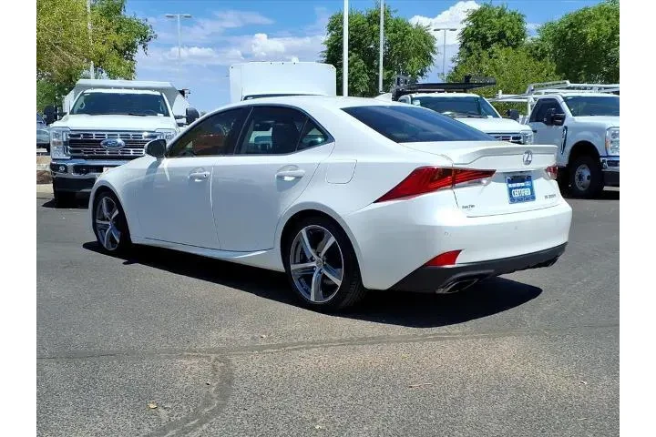 $25524 : Lexus IS 200t 2017 4dr Sedan image 6
