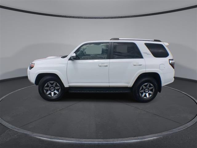 $31300 : PRE-OWNED 2018 TOYOTA 4RUNNER image 5