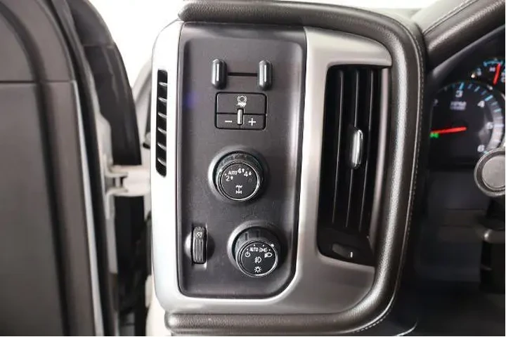 $30431 : GMC Sierra 1500 2018 4x4 SLT image 8