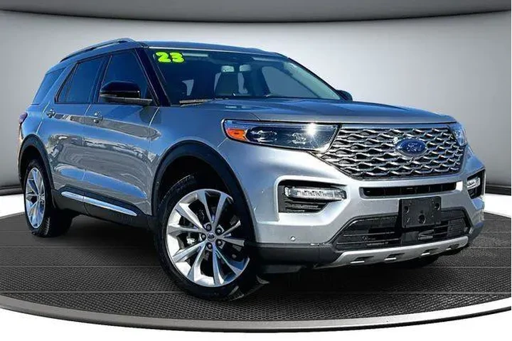 $40000 : Ford Explorer 2023 AWD Plati image 3