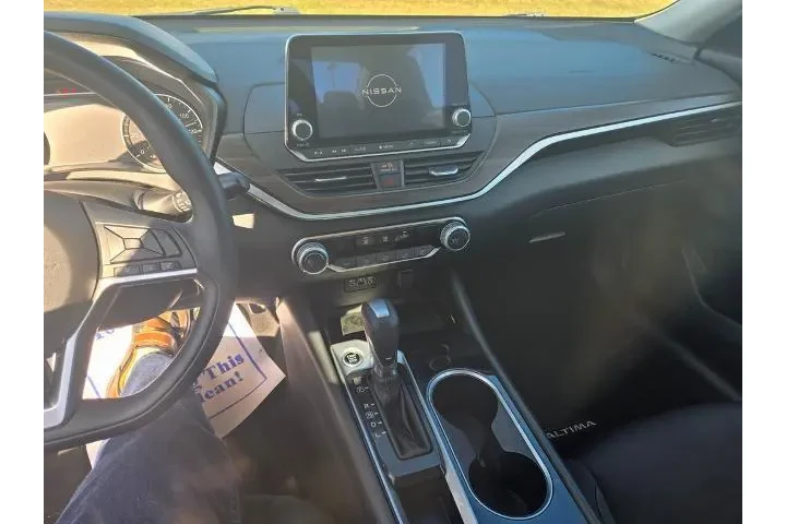 $19998 : Nissan Altima 2024 2.5 SV 4d image 8