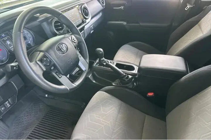 $39990 : Toyota Tacoma 2023 4x4 TRD P image 10