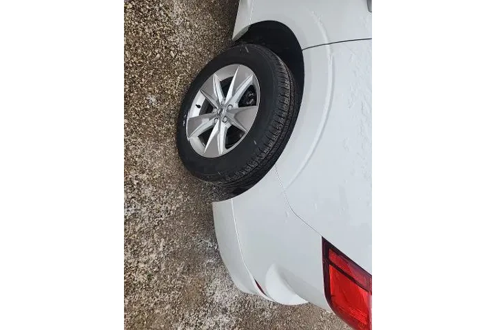 $20990 : Volvo XC60 2022 AWD B5 Momen image 10