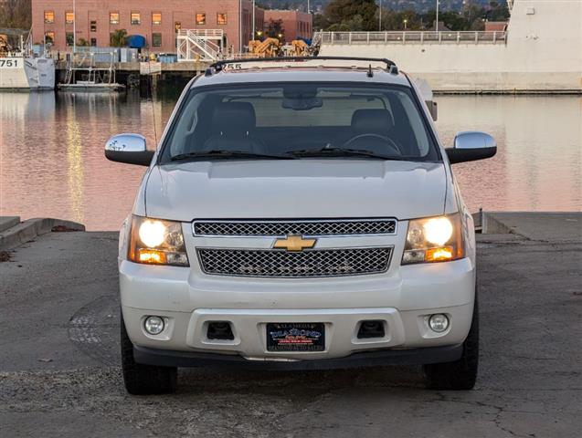 $17988 : 2013 Avalanche LTZ image 3