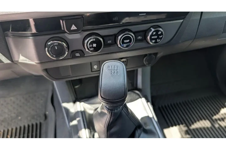 $34990 : 2017 Tacoma TRD Sport V6 image 4