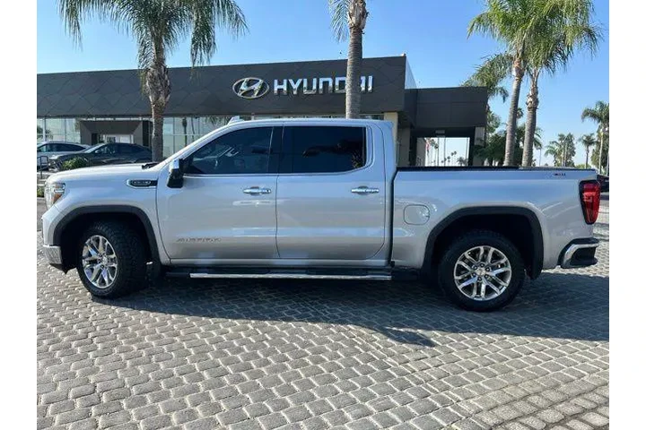 $36995 : GMC Sierra 1500 2019 4x4 SLT image 3