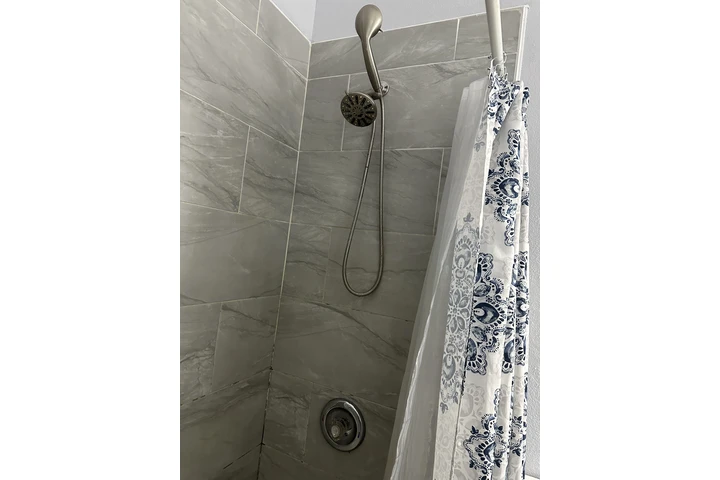 $700 : Rento cuarto persona sola image 6