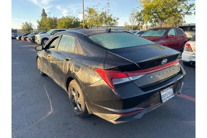 $19900 : Hyundai ELANTRA 2022 SEL 4dr image 2