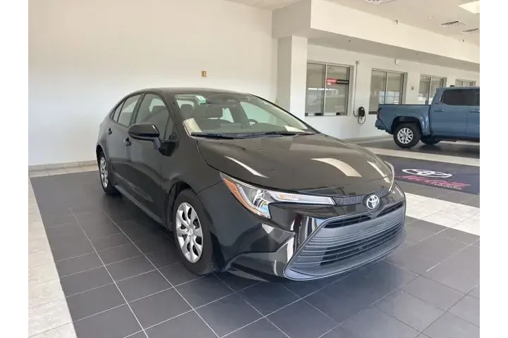 $20974 : Toyota Corolla 2025 LE 4dr S image 2