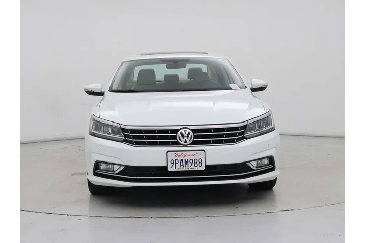 $15998 : Volkswagen Passat 2018 2.0T image 5