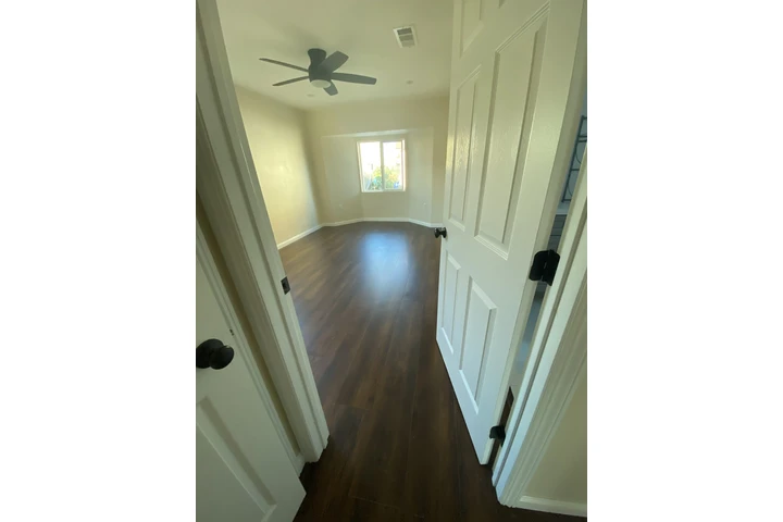 $3400 : Renta de.casa en Los Angeles image 4