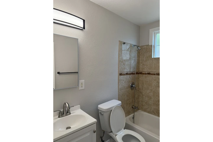 $2500 : Se Renta Casa image 3