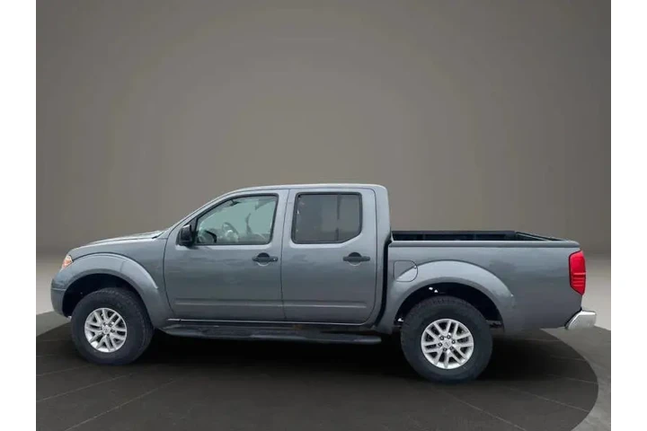 $16700 : 2019 Frontier SV image 5