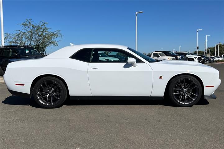 $43894 : Challenger R/T Scat Pack image 3