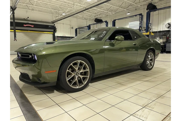 $29995 : Dodge Challenger SXT image 8