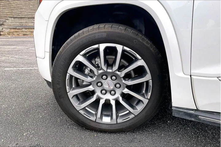 $30591 : GMC Acadia 2021 Denali 4dr S image 4