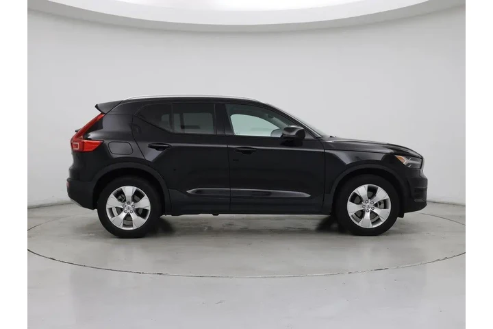 $25998 : Volvo XC40 2022 T4 Momentum image 7