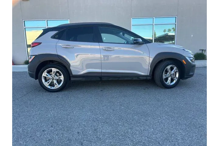 $21995 : Hyundai KONA 2023 AWD SEL 4d image 5