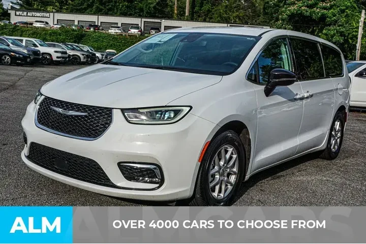 $24720 : Chrysler Pacifica 2024 Touri image 3