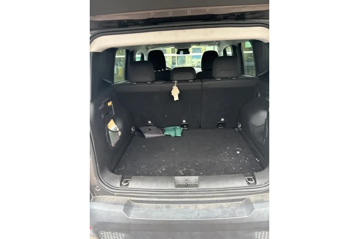 $13900 : Jeep Renegade 2018 Latitude image 5