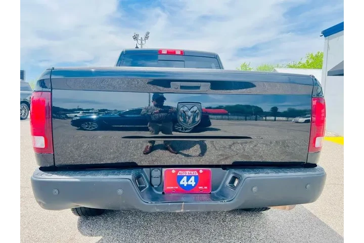 $16995 : 2019 RAM 1500 Classic Tradesm image 5