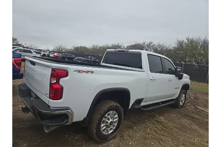 $39115 : Chevrolet Silverado 2500HD 2 image 3