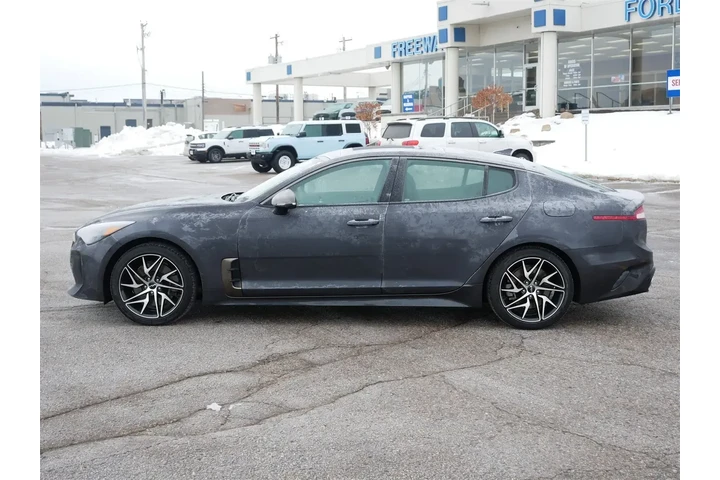 $28891 : Kia Stinger 2023 GT-Line 4dr image 2
