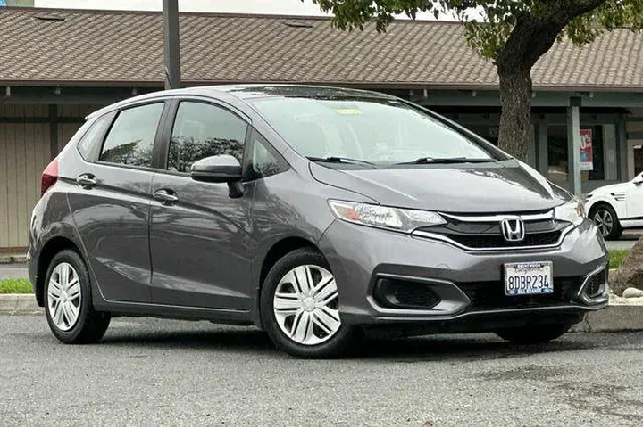 $13898 : Honda Fit 2018 LX 4dr Hatchb image 2