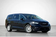 $20318 : Chrysler Pacifica 2023 Touri thumbnail