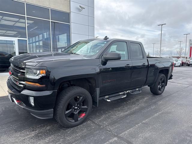 $25540 : Pre-Owned 2017 Silverado 1500 image 2