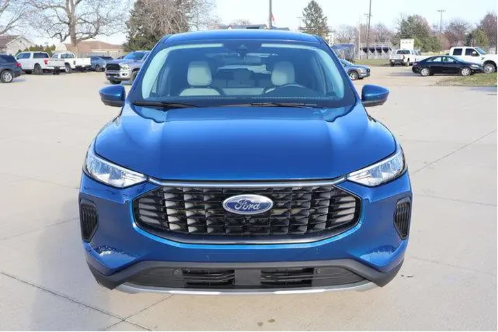 $26990 : Ford Escape 2023 AWD Active image 2